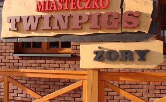 MIASTECZKO TWINPIGS ŻORY