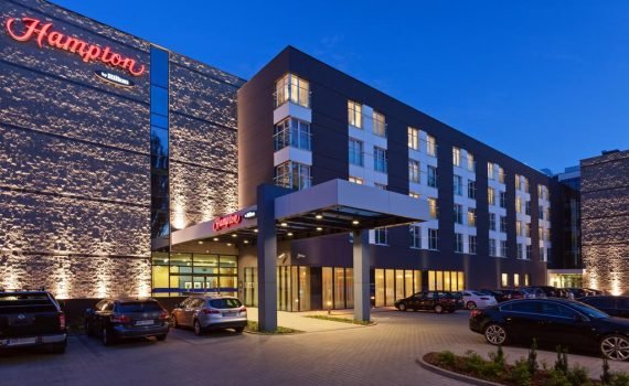Hampton by Hilton